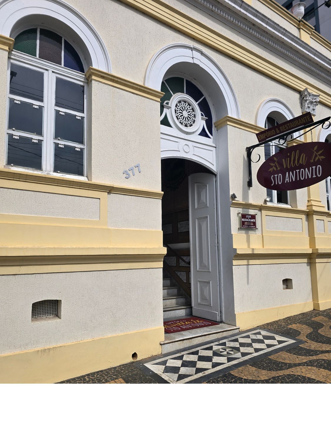 Fachada do Empório Villa Sto Antônio